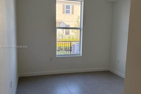 Touwnhouse à louer à Homestead, Floride: 3 chambres № 2017986 - photo 16