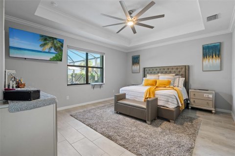 House in Estero, Florida 3 bedrooms, 227.15 sq.m. № 1841951 - photo 13