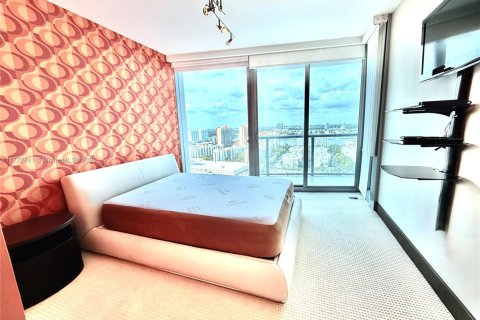 Condominio en venta en Sunny Isles Beach, Florida, 4 dormitorios, 222.41 m2 № 1737796 - foto 12