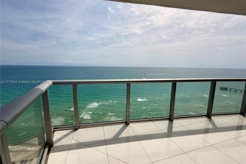 Condominio en venta en Sunny Isles Beach, Florida, 4 dormitorios, 222.41 m2 № 1737796 - foto 6