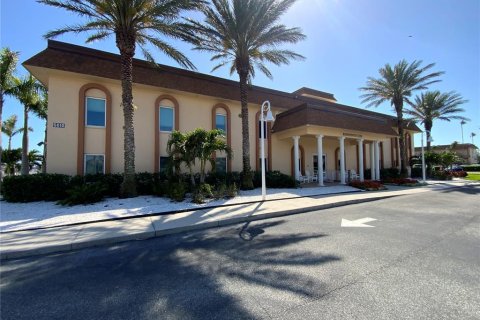 Condo in Saint Petersburg, Florida, 1 bedroom  № 1616491 - photo 12