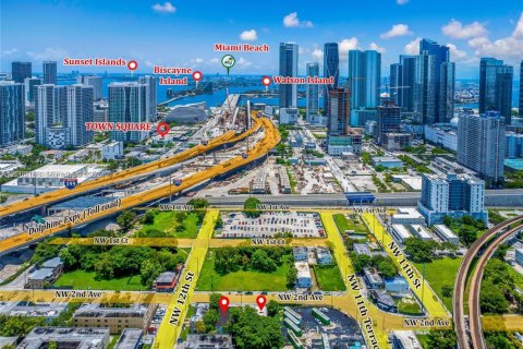 House in Miami, Florida 1 bedroom, 55.74 sq.m. № 2067664 - photo 18