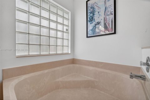 Villa ou maison à louer à Boca Raton, Floride: 3 chambres, 153.66 m2 № 2041840 - photo 25