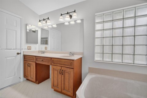 Villa ou maison à louer à Boca Raton, Floride: 3 chambres, 153.66 m2 № 2041840 - photo 28