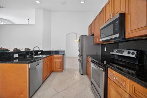 Villa ou maison à louer à Boca Raton, Floride: 3 chambres, 153.66 m2 № 2041840 - photo 4