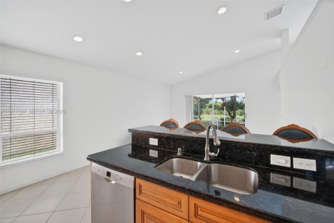 Villa ou maison à louer à Boca Raton, Floride: 3 chambres, 153.66 m2 № 2041840 - photo 10