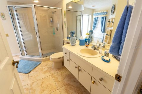 Villa ou maison à vendre à Wesley Chapel, Floride: 4 chambres, 303.23 m2 № 1913122 - photo 22