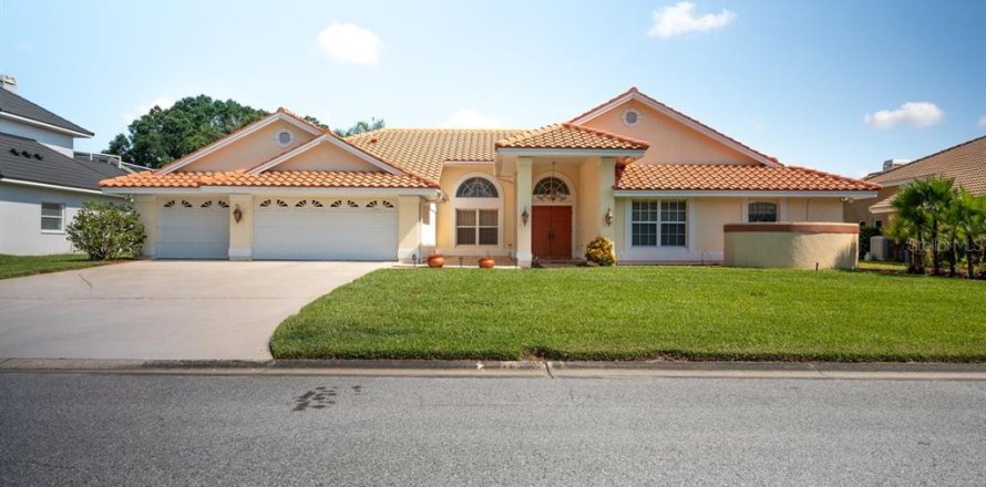 Villa ou maison à Wesley Chapel, Floride 4 chambres, 303.23 m2 № 1913122