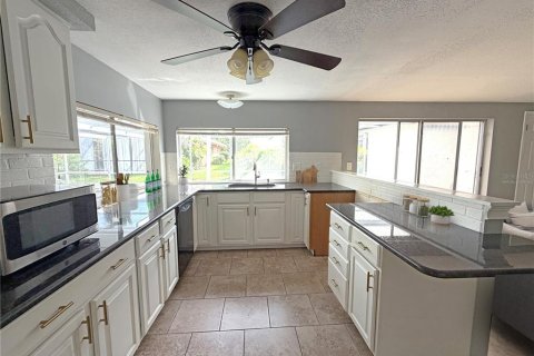 Villa ou maison à vendre à Hudson, Floride: 3 chambres, 164.53 m2 № 2231633 - photo 10