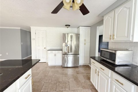 Villa ou maison à vendre à Hudson, Floride: 3 chambres, 164.53 m2 № 2231633 - photo 12