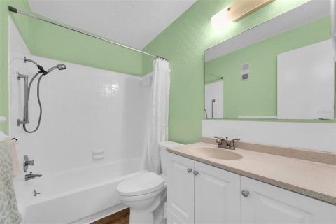 Condo in Gulfport, Florida, 2 bedrooms № 2151254 - photo 21