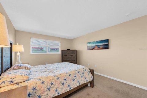 Condo in Gulfport, Florida, 2 bedrooms № 2151254 - photo 22