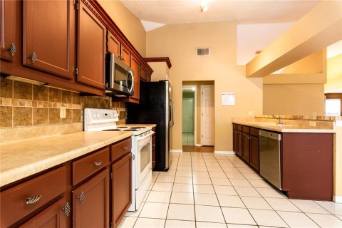 House in Lake Mary, Florida 4 bedrooms, 187.85 sq.m. № 1905191 - photo 21