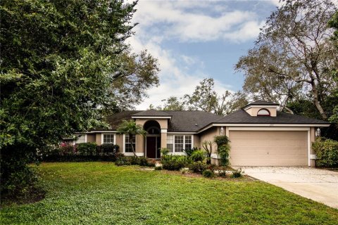 House in Lake Mary, Florida 4 bedrooms, 187.85 sq.m. № 1905191 - photo 1