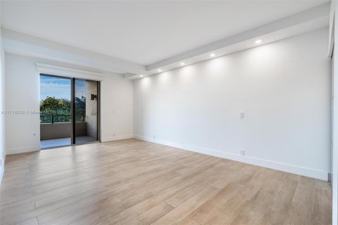 Condo in Key Biscayne, Florida, 3 bedrooms  № 1861570 - photo 9