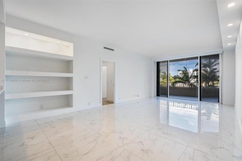Condo in Key Biscayne, Florida, 3 bedrooms  № 1861570 - photo 8