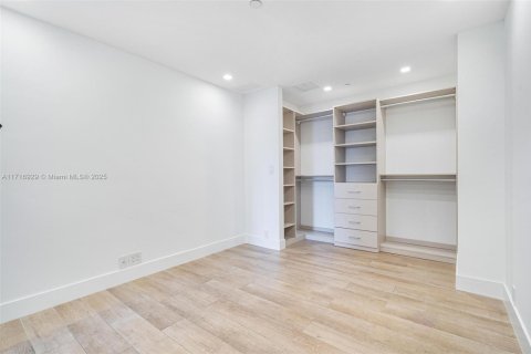 Condo in Key Biscayne, Florida, 3 bedrooms  № 1861570 - photo 30