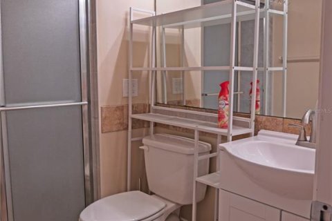 Condo in Saint Petersburg, Florida, 3 bedrooms № 2196058 - photo 27