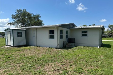 Propiedad comercial en alquiler en Punta Gorda, Florida, 93.46 m2 № 1866370 - foto 9