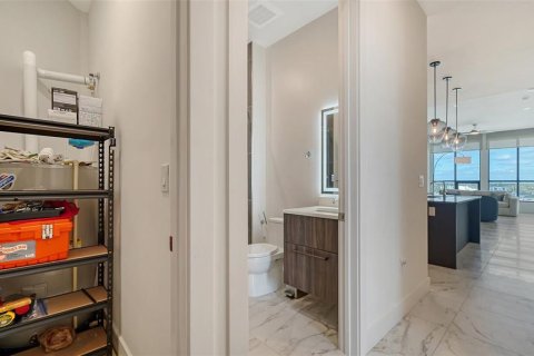 Condo in Sarasota, Florida, 2 bedrooms  № 1648540 - photo 24