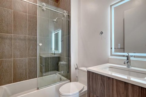 Condo in Sarasota, Florida, 2 bedrooms  № 1648540 - photo 25