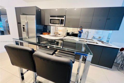 Copropriété à louer à Miami, Floride: 1 chambre, 73.39 m2 № 1965617 - photo 7