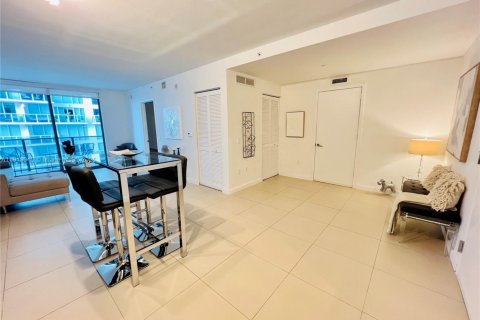 Copropriété à louer à Miami, Floride: 1 chambre, 73.39 m2 № 1965617 - photo 11