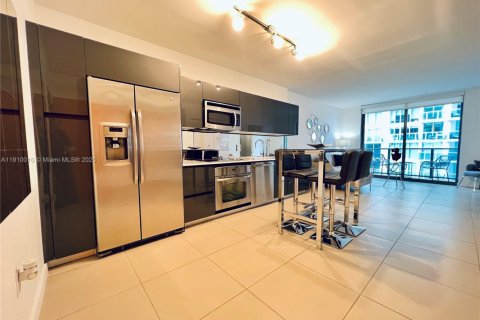 Copropriété à louer à Miami, Floride: 1 chambre, 73.39 m2 № 1965617 - photo 2