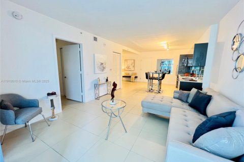 Copropriété à louer à Miami, Floride: 1 chambre, 73.39 m2 № 1965617 - photo 8