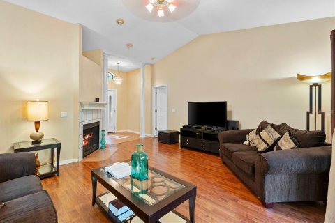 House in Wildwood, Florida 4 bedrooms, 198.16 sq.m. № 2239662 - photo 5