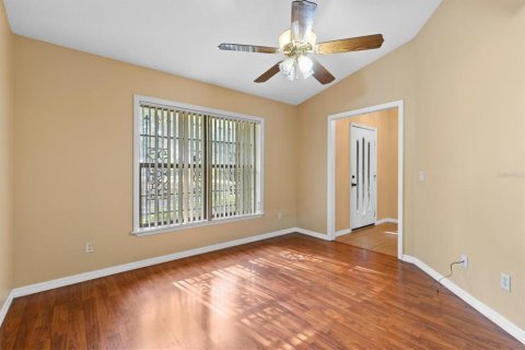 House in Wildwood, Florida 4 bedrooms, 198.16 sq.m. № 2239662 - photo 7