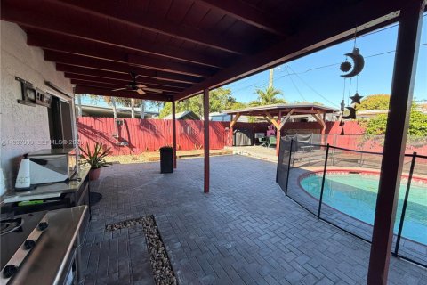 House in Lauderhill, Florida 2 bedrooms, 113.53 sq.m. № 1994881 - photo 28