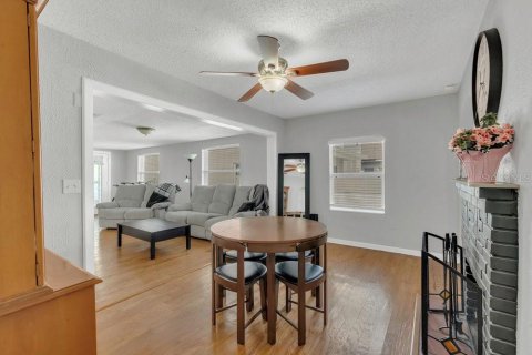 Casa en venta en Orlando, Florida, 3 dormitorios, 119.66 m2 № 1746769 - foto 9