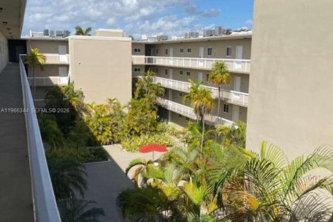 Appartement à louer à Miami, Floride: 2 chambres, 74.69 m2 № 2027983 - photo 8