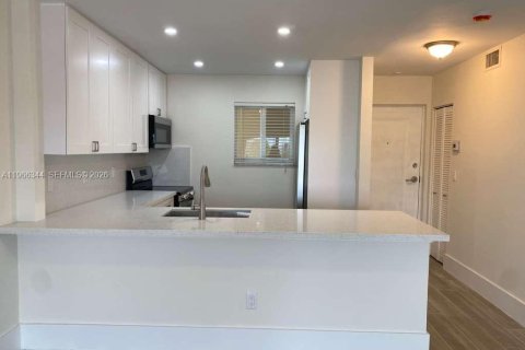 Appartement à louer à Miami, Floride: 2 chambres, 74.69 m2 № 2027983 - photo 5