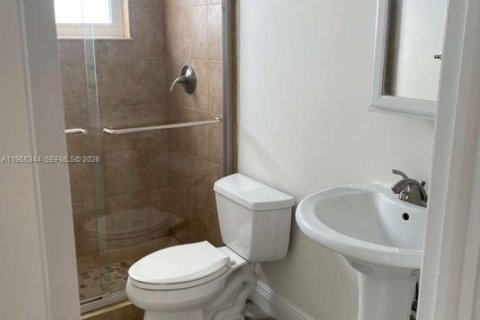 Appartement à louer à Miami, Floride: 2 chambres, 74.69 m2 № 2027983 - photo 6