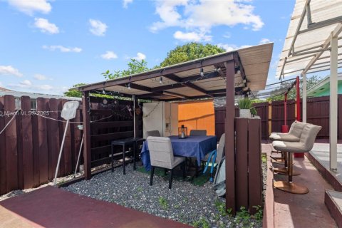 Купить виллу или дом в Майами, Флорида 3 спальни, 117.06м2, № 1942512 - фото 30