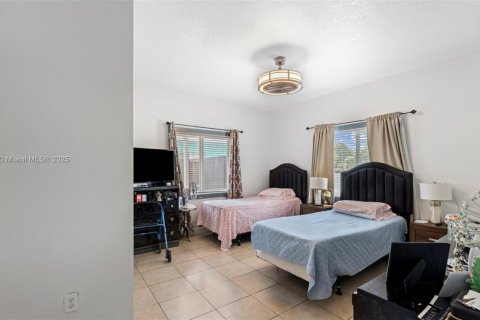 Купить виллу или дом в Майами, Флорида 3 спальни, 117.06м2, № 1942512 - фото 19