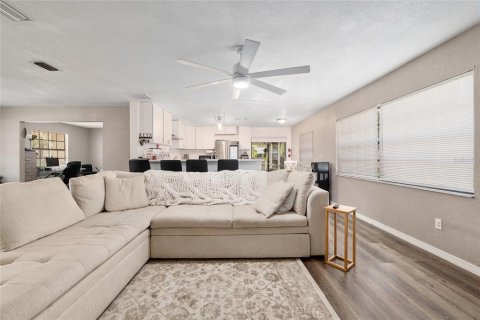 Villa ou maison à vendre à Ocala, Floride: 3 chambres, 159.79 m2 № 2143913 - photo 15