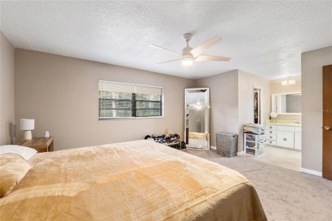 Villa ou maison à vendre à Ocala, Floride: 3 chambres, 159.79 m2 № 2143913 - photo 28