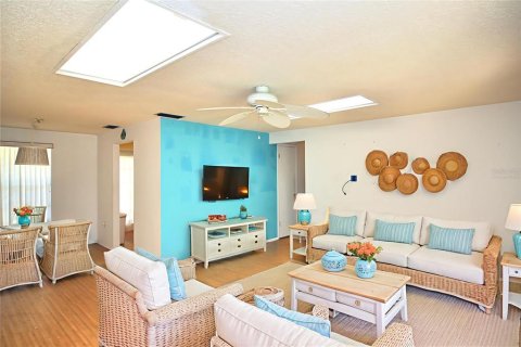 Villa ou maison à vendre à Cortez, Floride: 3 chambres, 101.64 m2 № 1806624 - photo 5