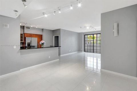 Copropriété à vendre à Boca Raton, Floride: 2 chambres, 107.02 m2 № 2024538 - photo 3