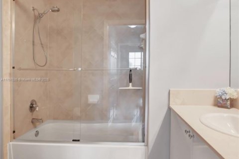 Copropriété à vendre à Boca Raton, Floride: 2 chambres, 107.02 m2 № 2024538 - photo 26