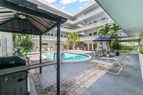 Condominio en venta en Hollywood, Florida, 2 dormitorios, 88.26 m2 № 2244167 - foto 21