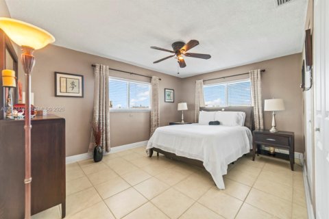 Condominio en venta en Hollywood, Florida, 2 dormitorios, 88.26 m2 № 2244167 - foto 14