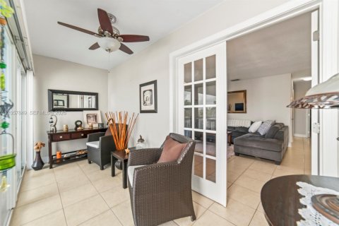 Condominio en venta en Hollywood, Florida, 2 dormitorios, 88.26 m2 № 2244167 - foto 7