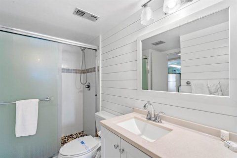 Condo in New Smyrna Beach, Florida, 1 bedroom  № 1437911 - photo 15