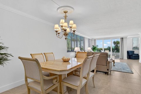 Condo in Indian River Shores, Florida, 3 bedrooms  № 2082622 - photo 21