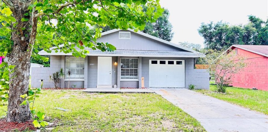 House in Apopka, Florida 3 bedrooms, 88.63 sq.m. № 1805097