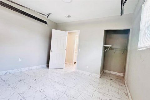 House in Apopka, Florida 3 bedrooms, 88.63 sq.m. № 1805097 - photo 25